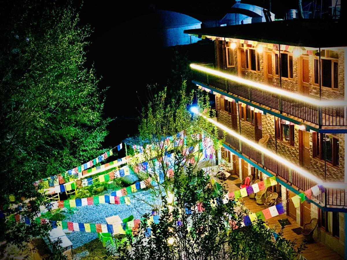 Hostel 360 Degree, Riverside Stay, Old Manali Exterior photo