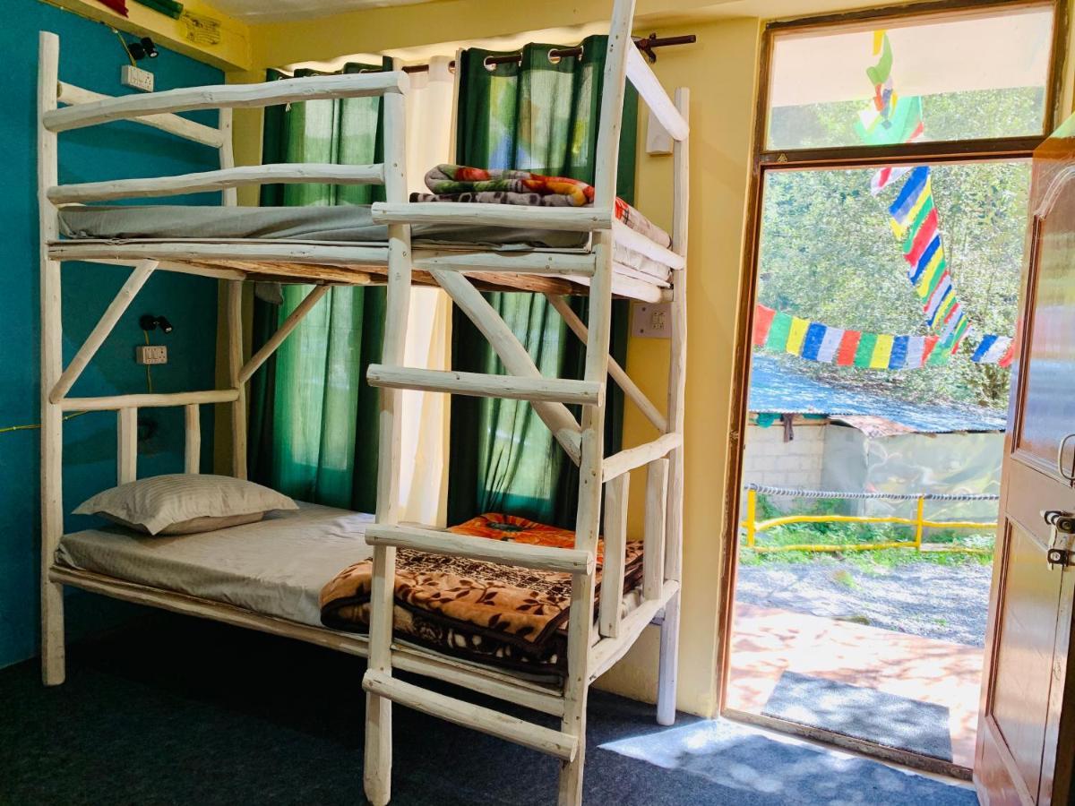 Hostel 360 Degree, Riverside Stay, Old Manali Exterior photo