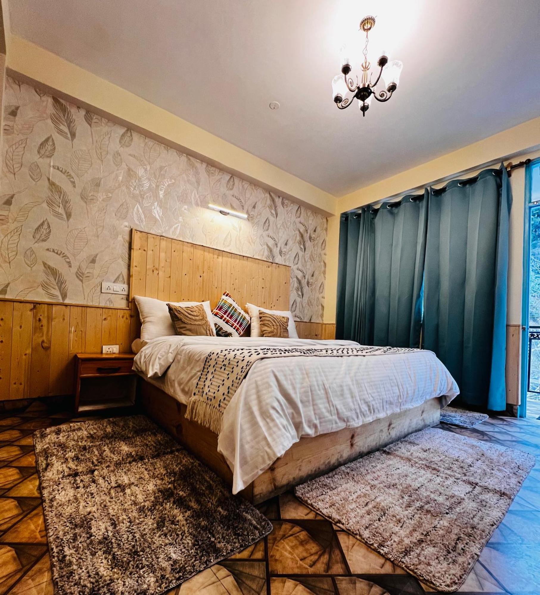 Hostel 360 Degree, Riverside Stay, Old Manali Exterior photo