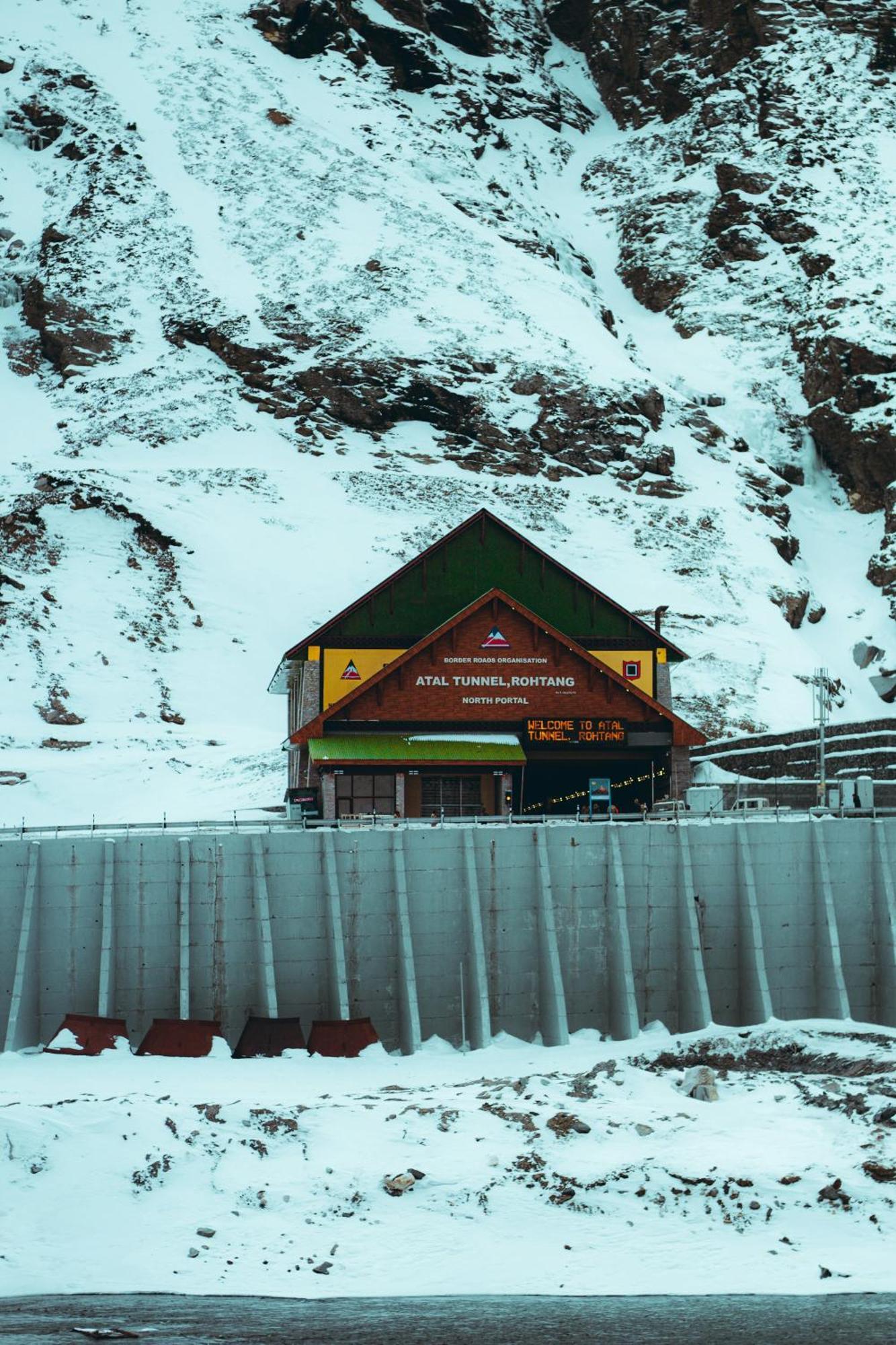 Hostel 360 Degree, Riverside Stay, Old Manali Exterior photo