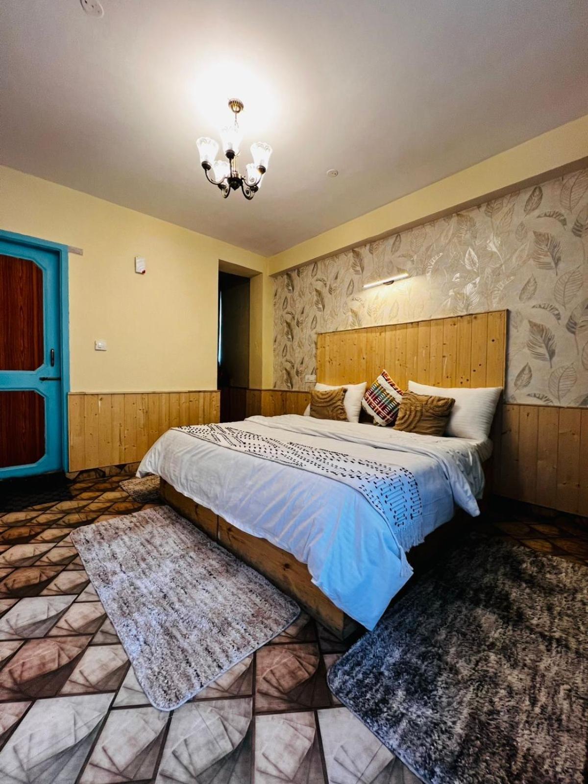 Hostel 360 Degree, Riverside Stay, Old Manali Exterior photo